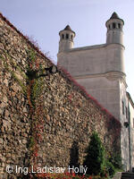 Nový Jičín, Žerotínský zámek, hradby městského opevnění